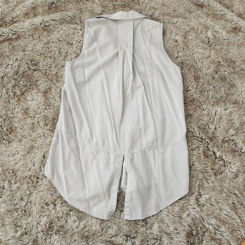 Premise Studio Collared Button Down Chambray Tank… - image 7